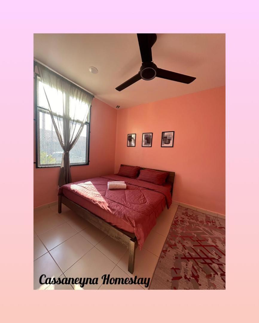 Cassaneyna Homestay Kuantan Exterior photo